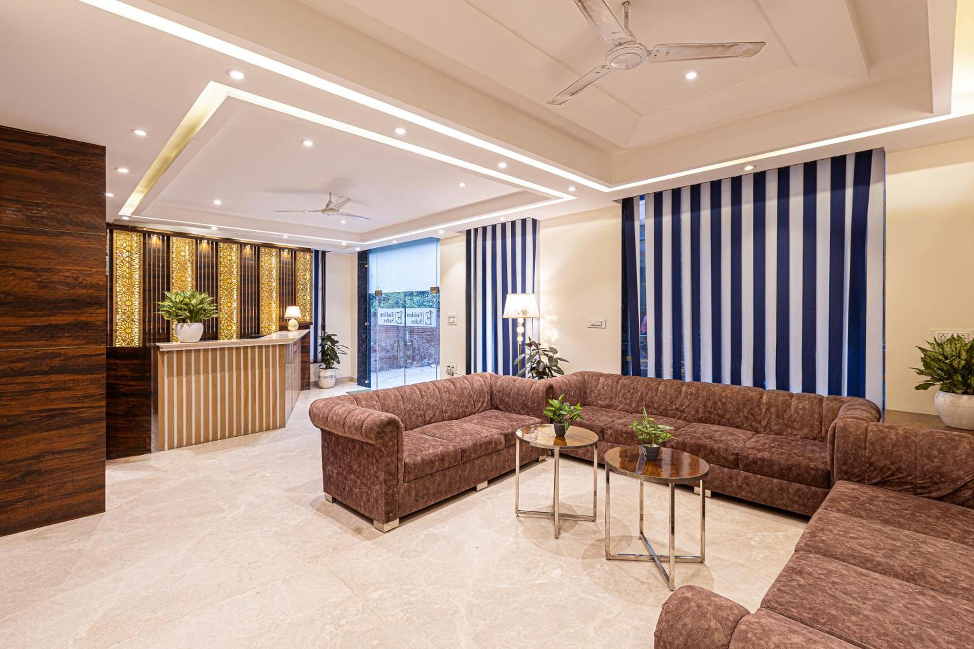 Hotel Emblem Suites- Near Delhi Airport Nova Deli Exterior foto